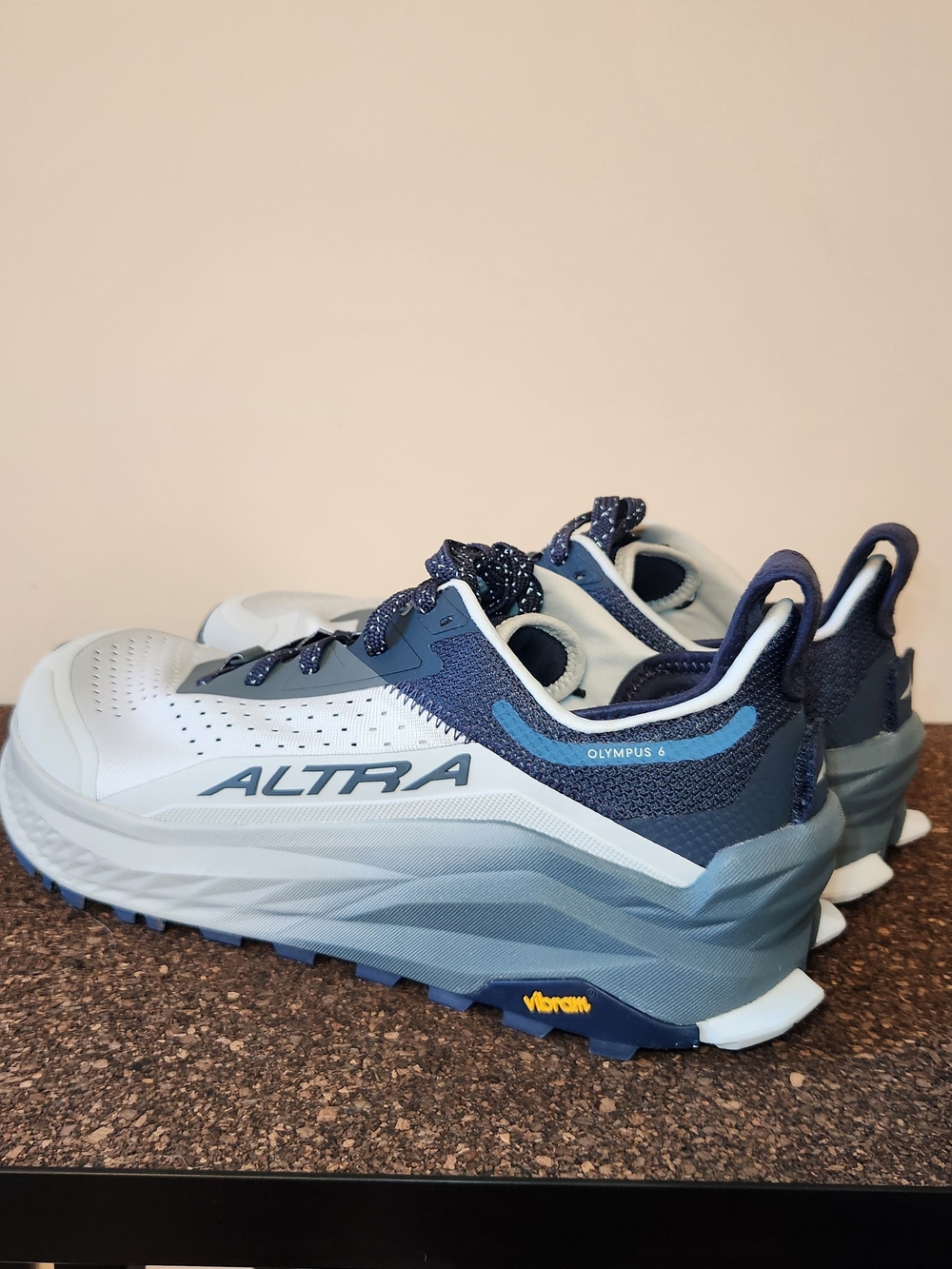 Altra Olympus 6 Trail Running Shoes Mens Size 13 Like New - Picture 11 of 12